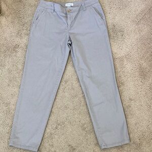 Liz Claiborne Classic Khaki Pants in Stone Size 6